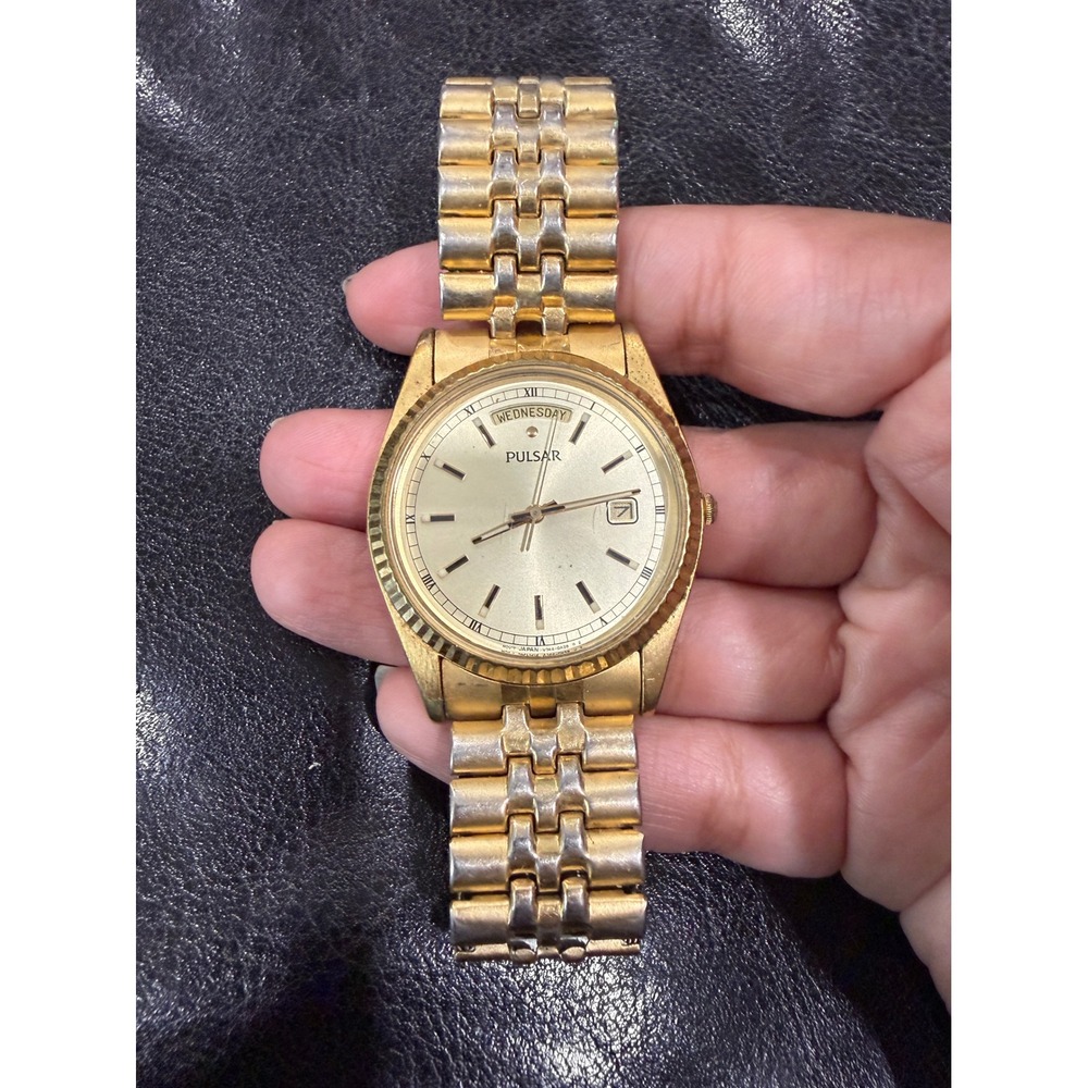 Pulsar V744-0A20 Gold Tone Day Date Watch Speidel USA Expansion Band Men Vintage